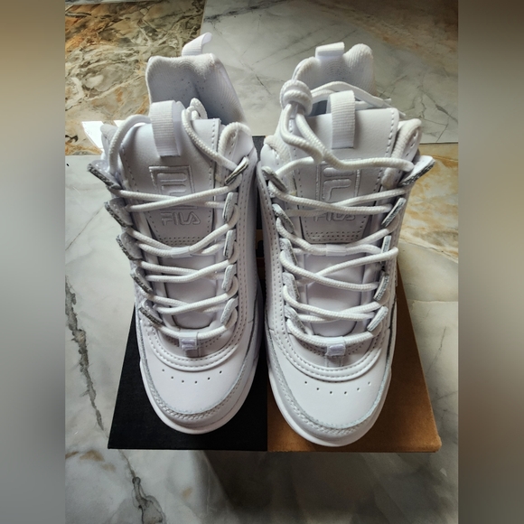 Fila Women's White Sneakers - Picture 15 of 16